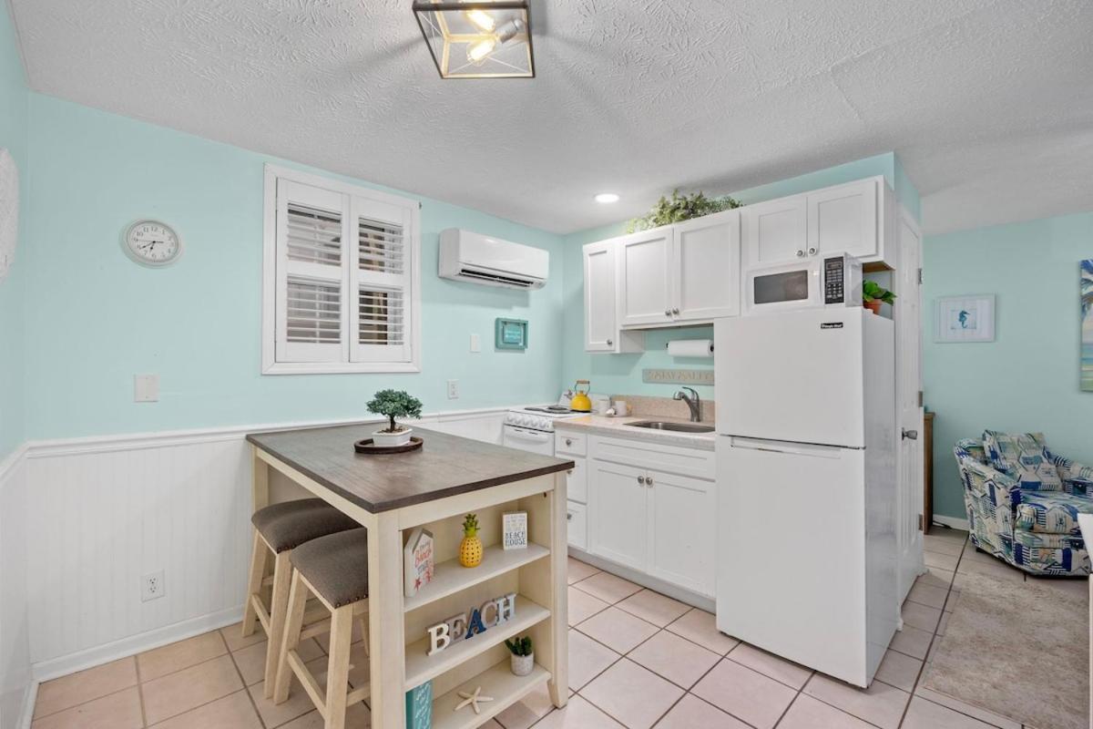 Cherry Grove Efficiency Just Steps From The Beach 미를 비치 외부 사진