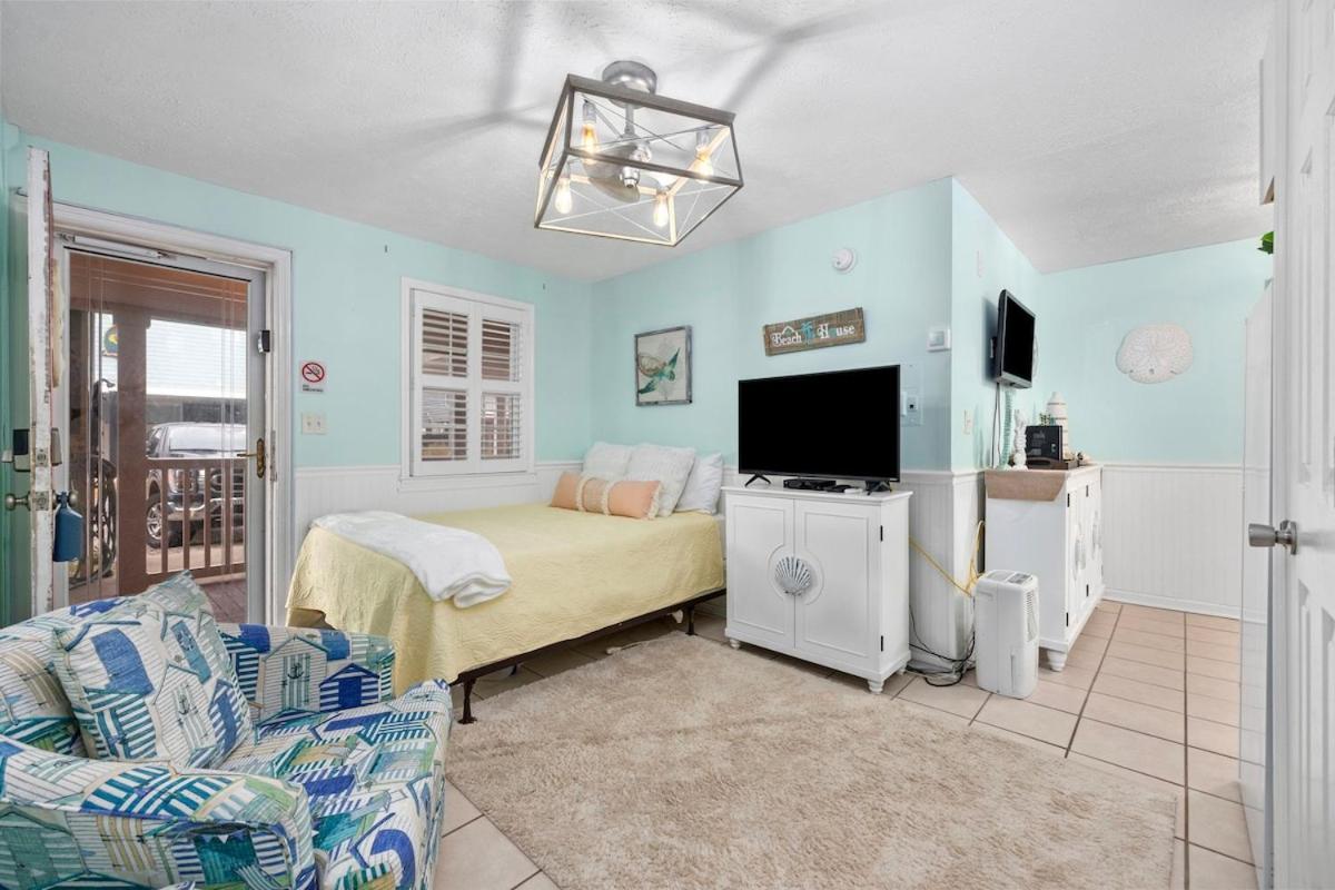 Cherry Grove Efficiency Just Steps From The Beach 미를 비치 외부 사진