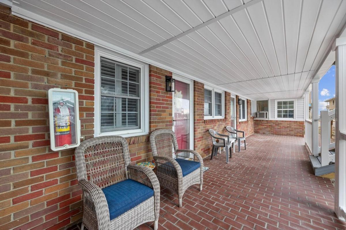 Cherry Grove Efficiency Just Steps From The Beach 미를 비치 외부 사진